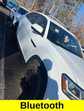2022 Volkswagen Atlas Cross Sport 3.6L V6 SE w/Technology