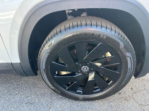 2026 Volkswagen Atlas Cross Sport 2.0T SE w/Technology 4MOTION