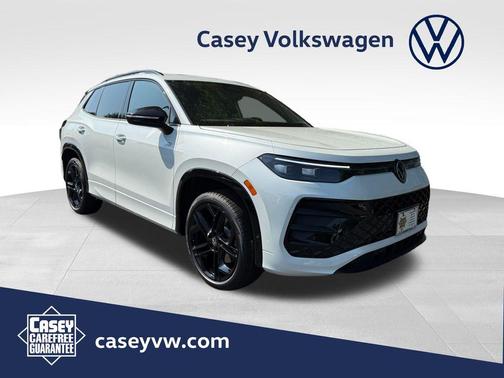 White Pearl 2026 Volkswagen Tiguan 2.0T SE R-Line Black 4MOTION