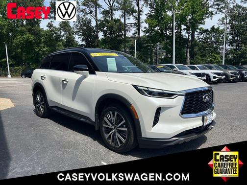 Majestic White/Black Obsidian 2025 INFINITI QX60 AUTOGRAPH