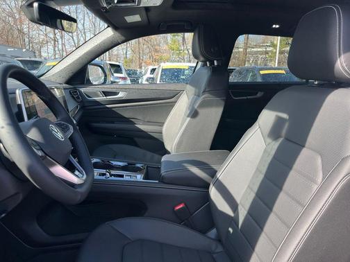 2026 Volkswagen Atlas Cross Sport 2.0T SEL