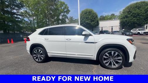 2022 Volkswagen Atlas Cross Sport 3.6L V6 SEL Premium R-Line