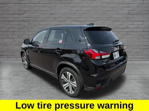 Labrador Black Pearl 2025 Mitsubishi Outlander Sport SE