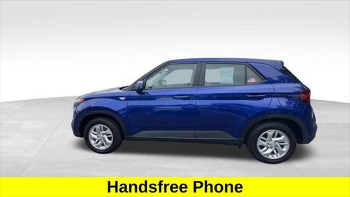 2022 Hyundai VENUE SE