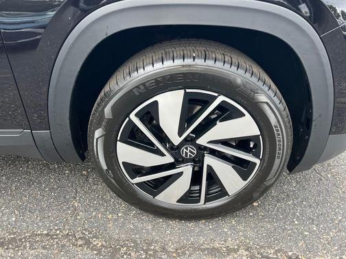 2026 Volkswagen Atlas 2.0T SE w/Technology 4MOTION