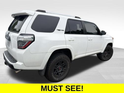 Super White 2016 Toyota 4Runner TRD Pro