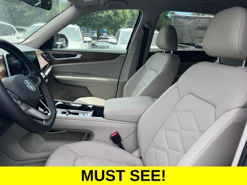 Pure Gray 2026 Volkswagen Atlas 2.0T SE w/Technology 4MOTION
