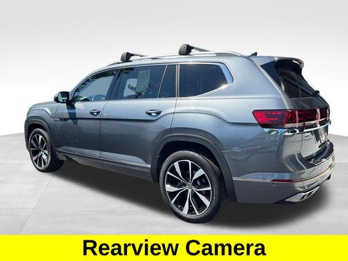 Platinum Gray Metallic 2024 Volkswagen Atlas 2.0T SEL Premium R-Line 4MOTION