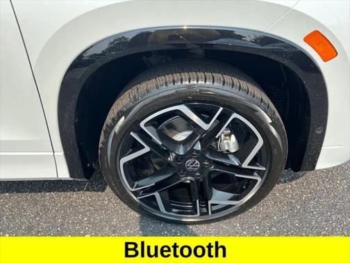 2025 Volkswagen Tiguan 2.0T SEL R-Line 4MOTION