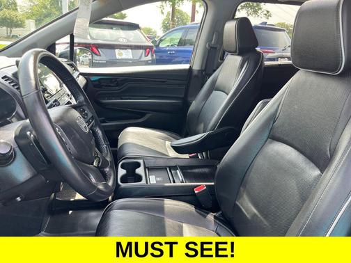 Crystal Black Pearl 2023 Honda Odyssey Elite