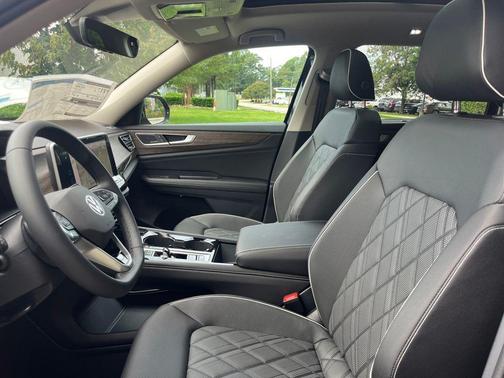 2026 Volkswagen Atlas 2.0T SEL Premium R-Line 4MOTION