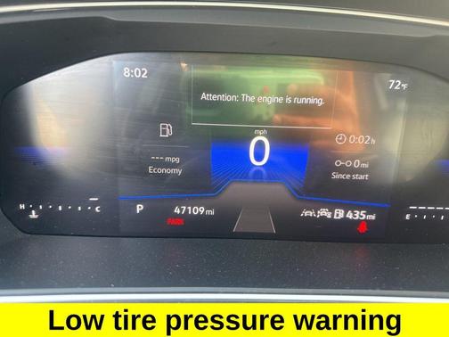 Platinum Gray Metallic 2024 Volkswagen Tiguan 2.0T SE