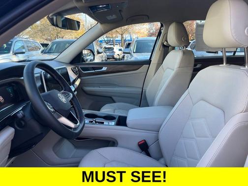 Black 2026 Volkswagen Atlas 2.0T SE