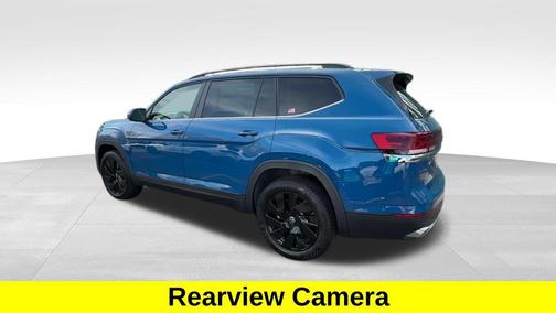 Mountain Lake B 2026 Volkswagen Atlas 2.0T SE w/Technology 4MOTION