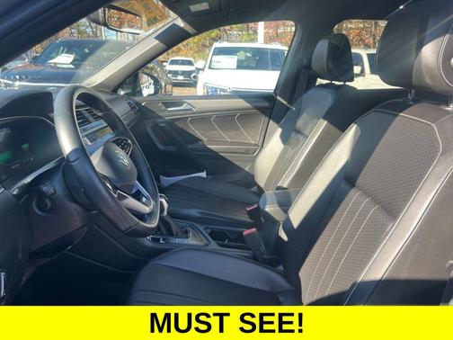 2024 Volkswagen Tiguan 2.0T SE R-Line Black