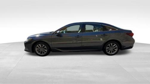 2019 Toyota Avalon XLE