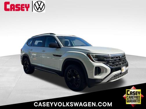 White Pearl 2026 Volkswagen Atlas 2.0T Peak Edition