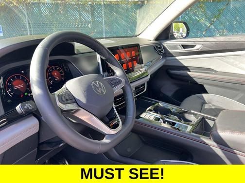White Pearl 2026 Volkswagen Atlas 2.0T Peak Edition