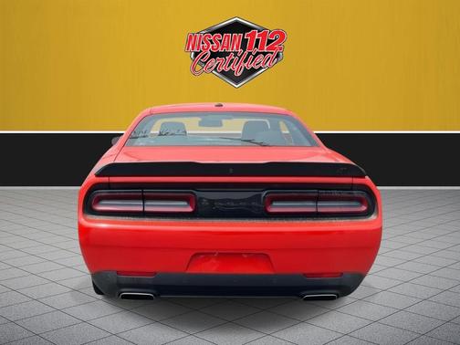 Go Mango 2023 Dodge Challenger GT