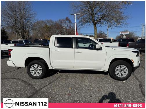 2023 Nissan Frontier SV