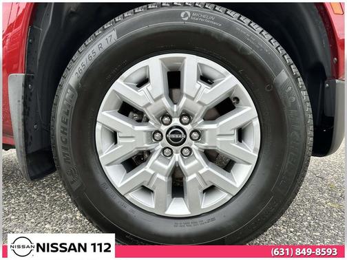 2023 Nissan Frontier SV