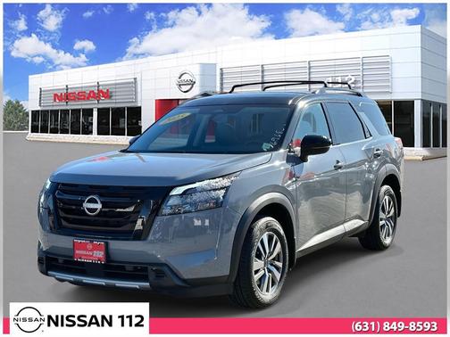2025 Nissan Pathfinder SL 4WD