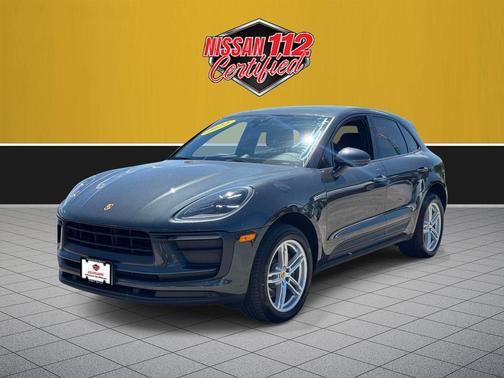 Volcano Grey Metallic 2022 Porsche Macan Macan
