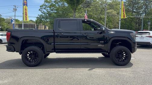Onyx Black 2022 GMC Sierra 1500 AT4