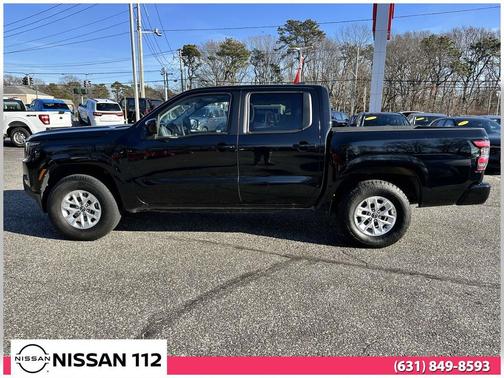 2024 Nissan Frontier SV