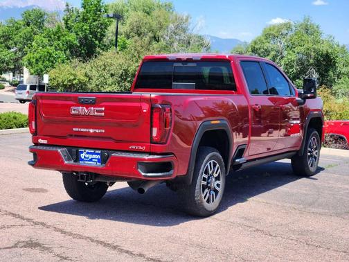 2022 GMC Sierra 2500 AT4