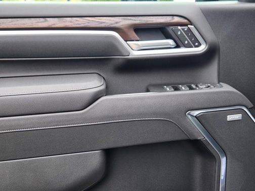 2025 GMC Sierra 3500 SLT