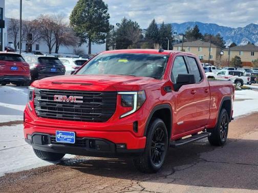 2025 GMC Sierra 1500 Elevation