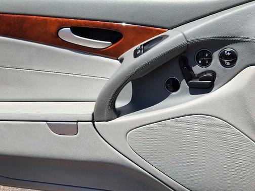 2005 Mercedes-Benz SL-Class
