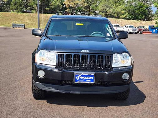 2006 Jeep Grand Cherokee Laredo