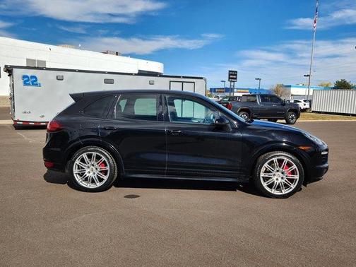 2013 Porsche Cayenne GTS