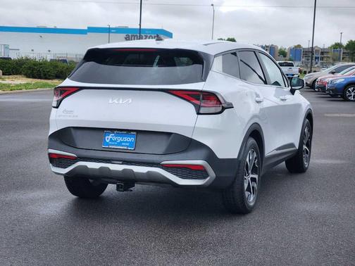 Glacial White Pearl 2023 Kia Sportage EX