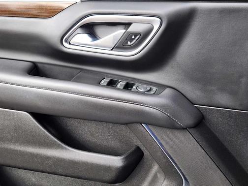 2022 GMC Yukon XL SLE