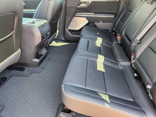 2025 GMC Sierra EV Denali