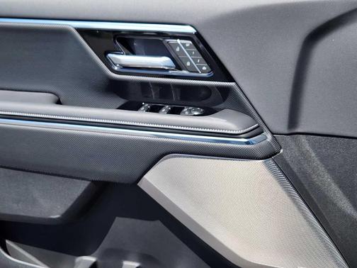 2025 GMC Sierra EV Denali