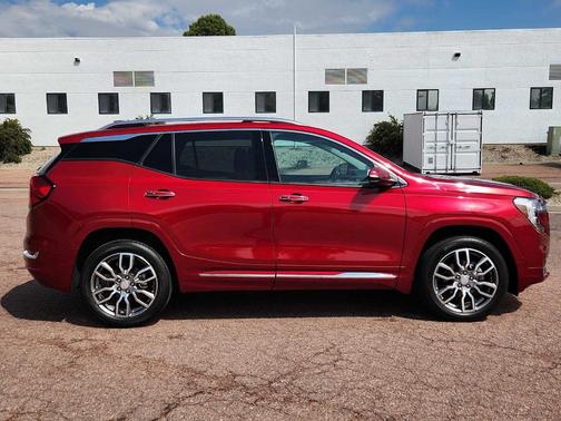 2024 GMC Terrain Denali