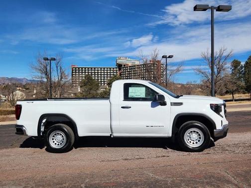 2025 GMC Sierra 1500 Pro
