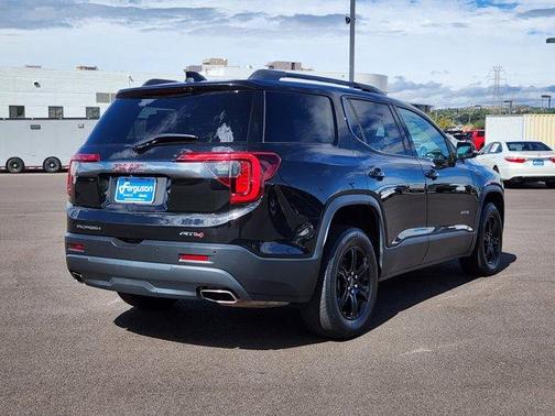 2020 GMC Acadia AT4