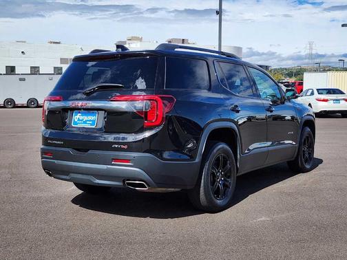 2020 GMC Acadia AT4
