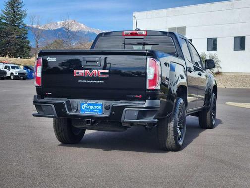 Onyx Black 2022 GMC Canyon AT4