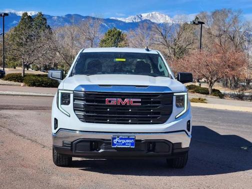 2025 GMC Sierra 1500 Pro