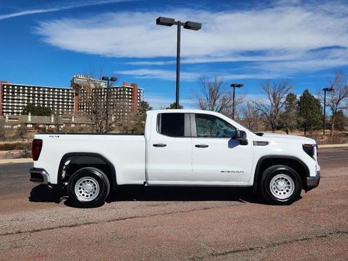 2025 GMC Sierra 1500 Pro