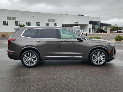 Dark Mocha Metallic 2020 Cadillac XT6 Premium Luxury AWD
