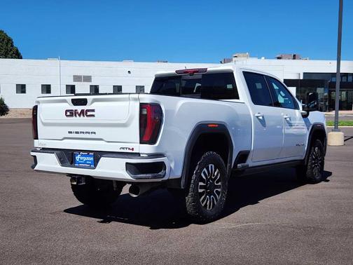 2024 GMC Sierra 3500 AT4