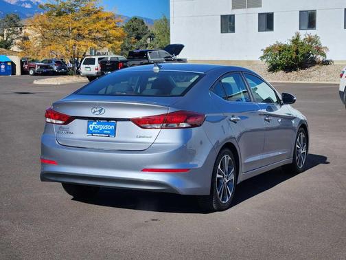 2017 Hyundai ELANTRA Limited