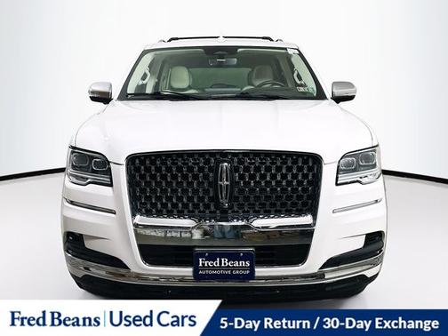 PRISTINE WHITE METALLIC 3C 2023 Lincoln Navigator BLACK LABEL
